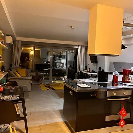 Apartament Stylish Boutique Loft With Private Balcony Ateny Zewnętrze zdjęcie