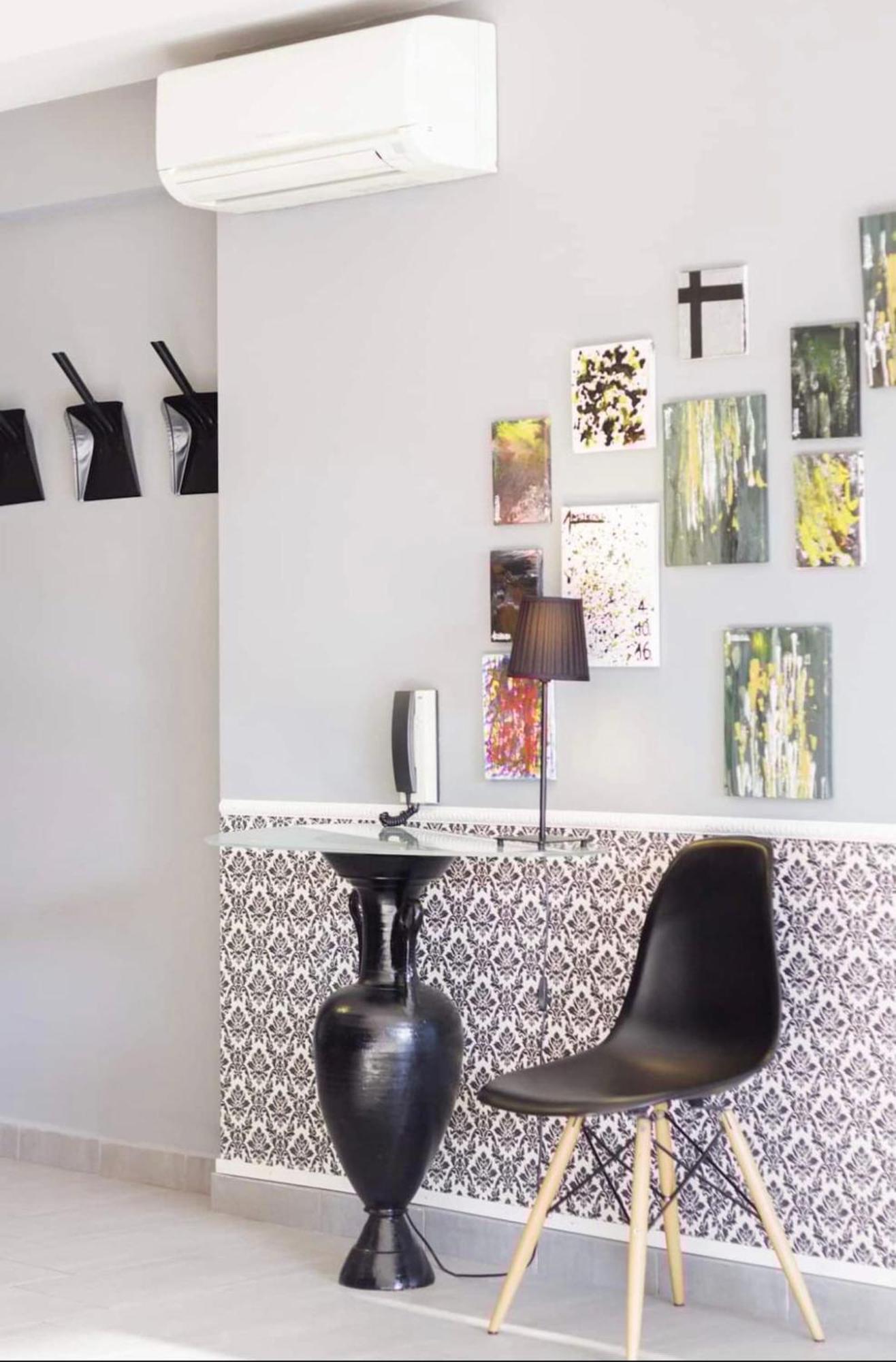Apartament Stylish Boutique Loft With Private Balcony Ateny Zewnętrze zdjęcie